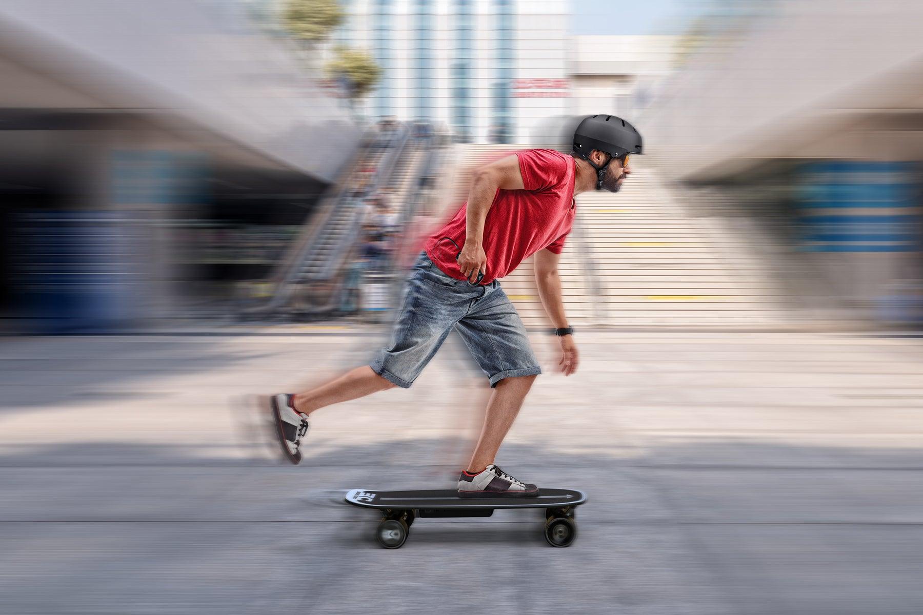 Mini electric skateboard